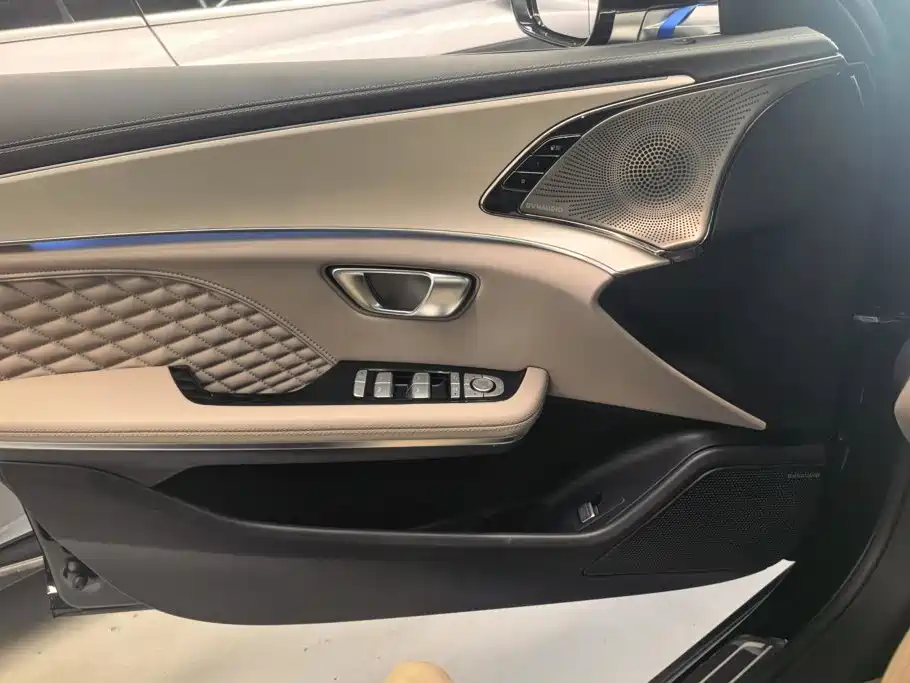 BYD Han — миниатюра 7