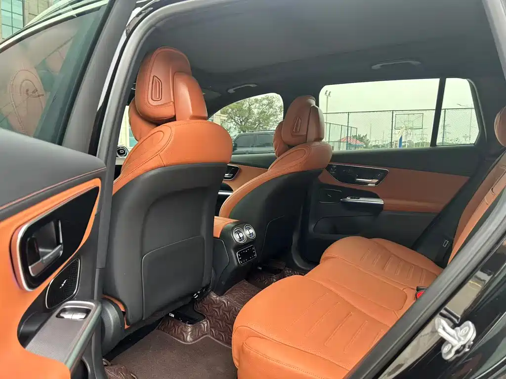 Mercedes-Benz GLC 2025 GLC 260 L 4MATIC Luxury