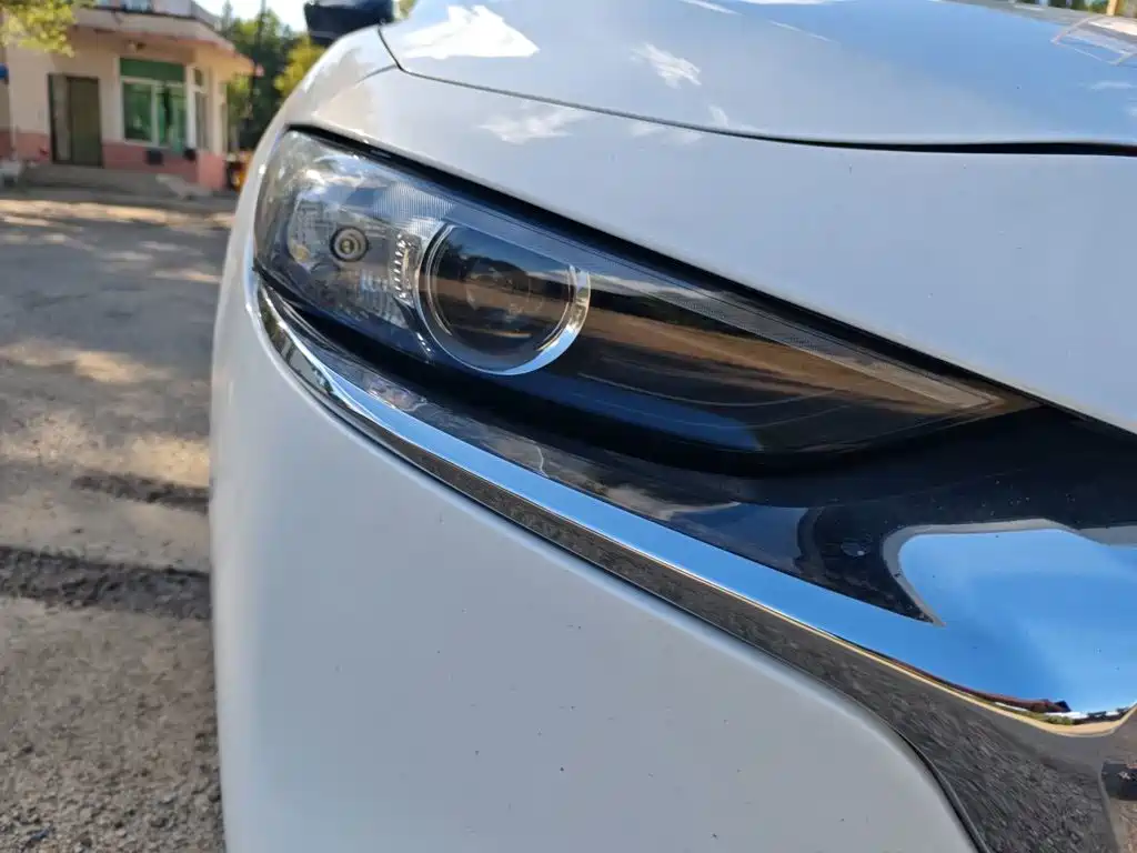 Mazda 3 Axela — миниатюра 7
