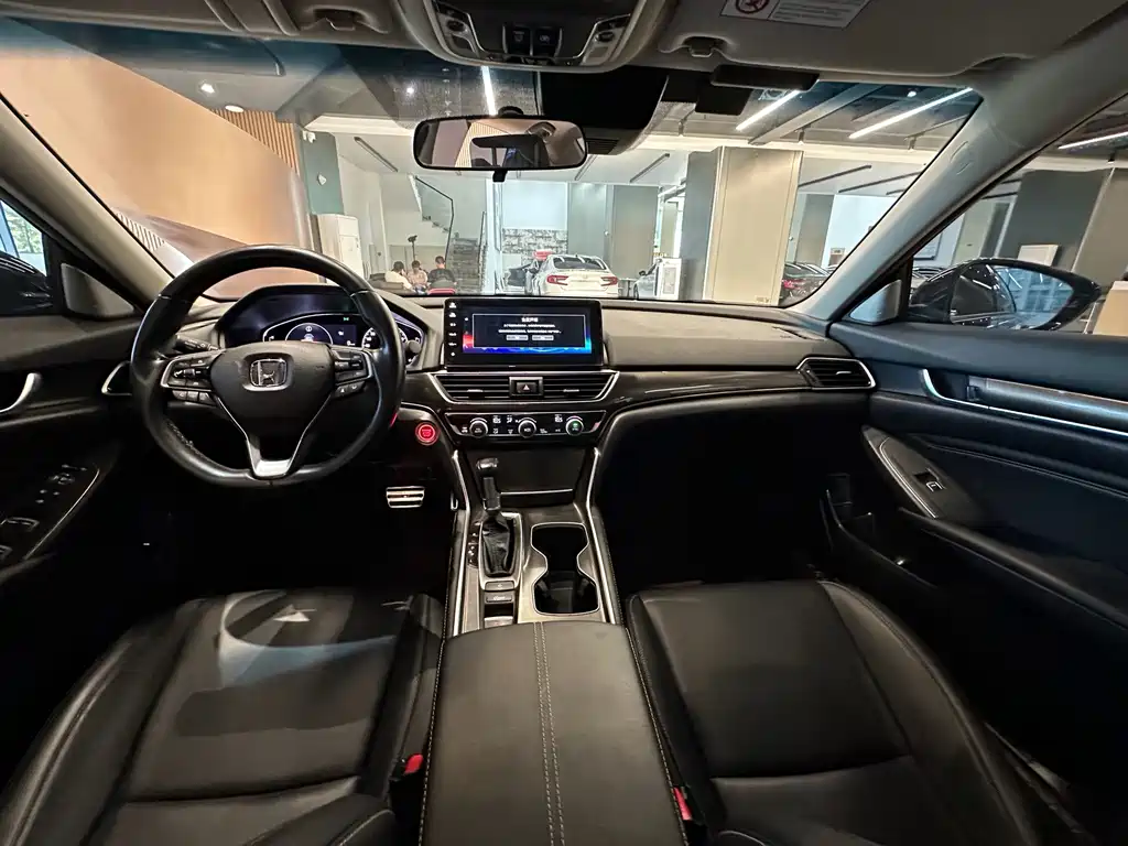 Honda Accord — миниатюра 4