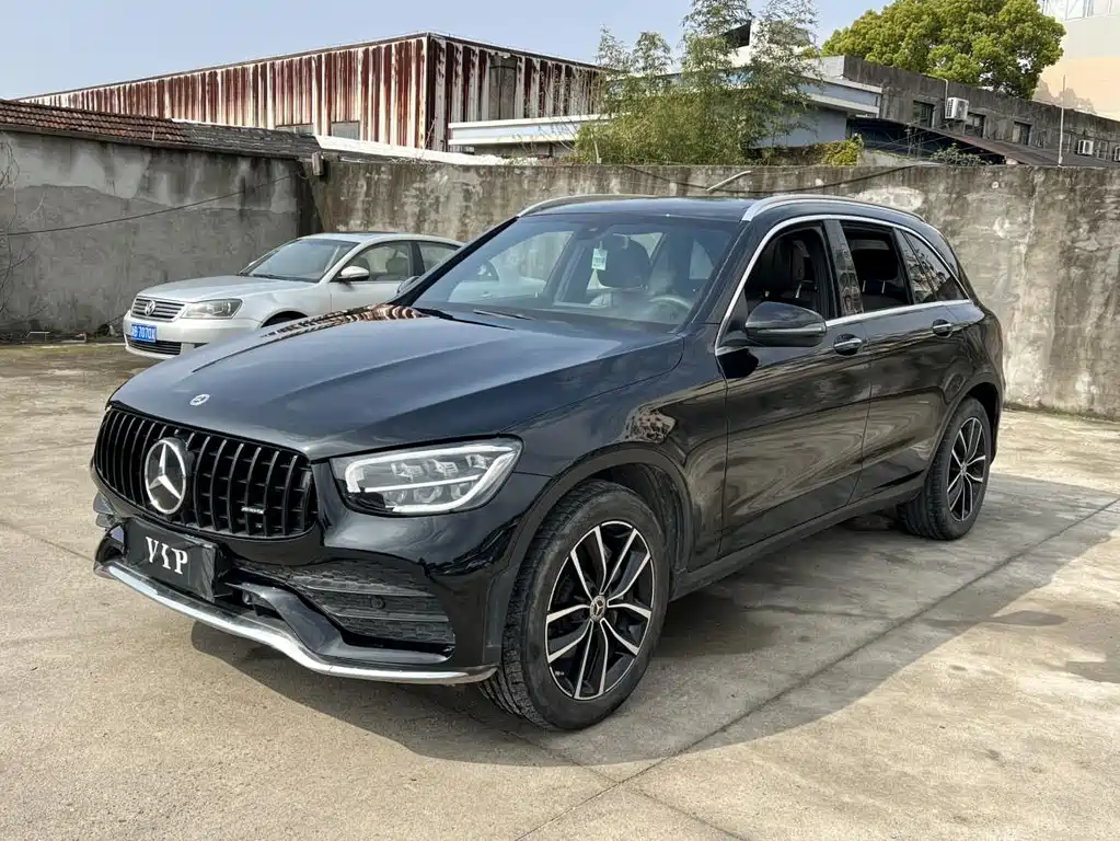 Купить Mercedes-Benz GLC