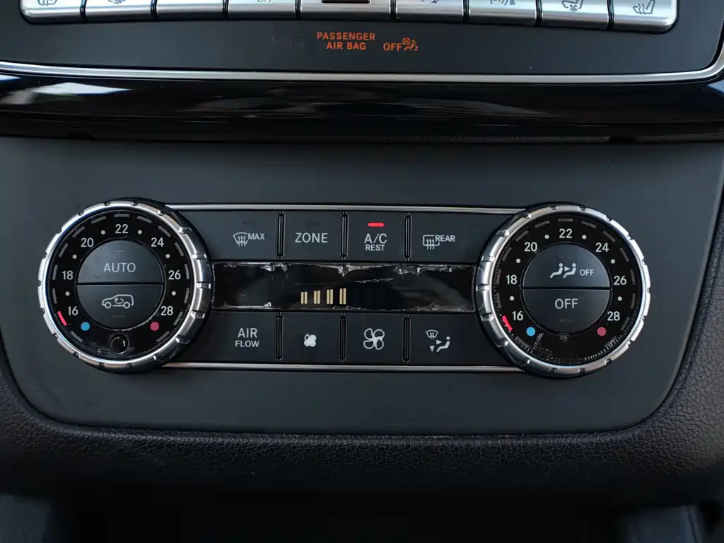 Mercedes-Benz GLS — миниатюра 21