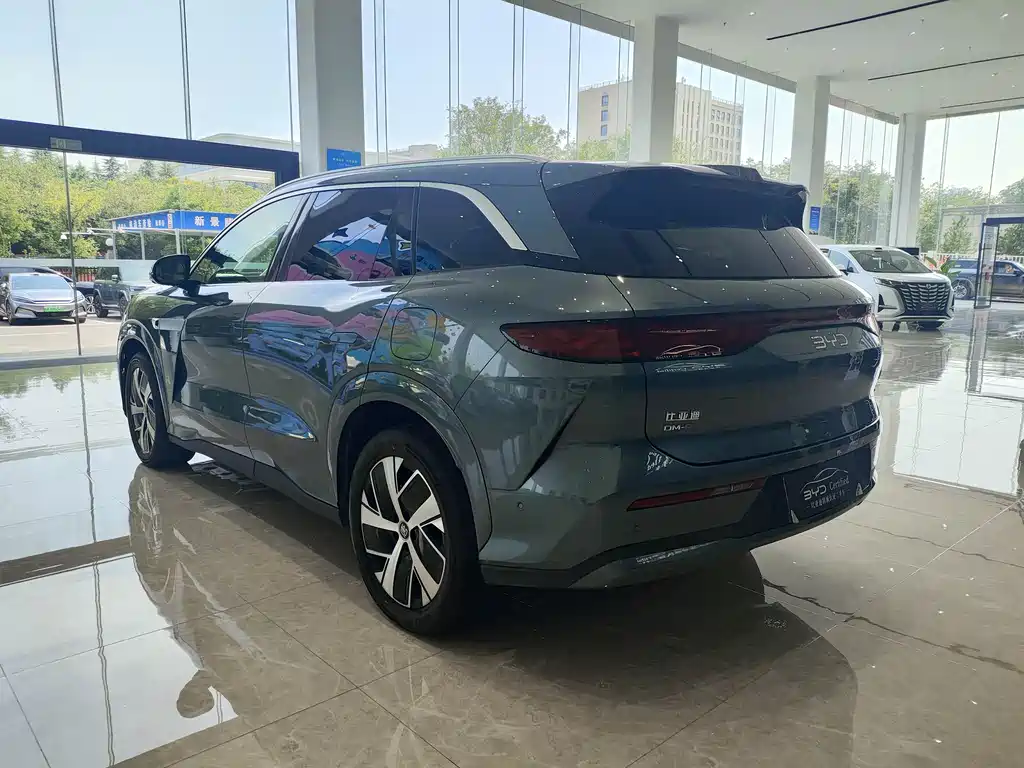 BYD Tang L L 2025 DM 200KM Flagship