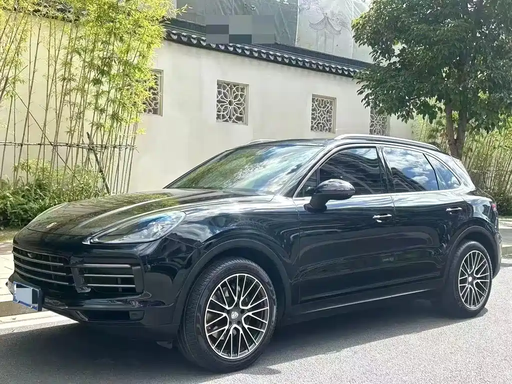 Porsche Cayenne — миниатюра 2
