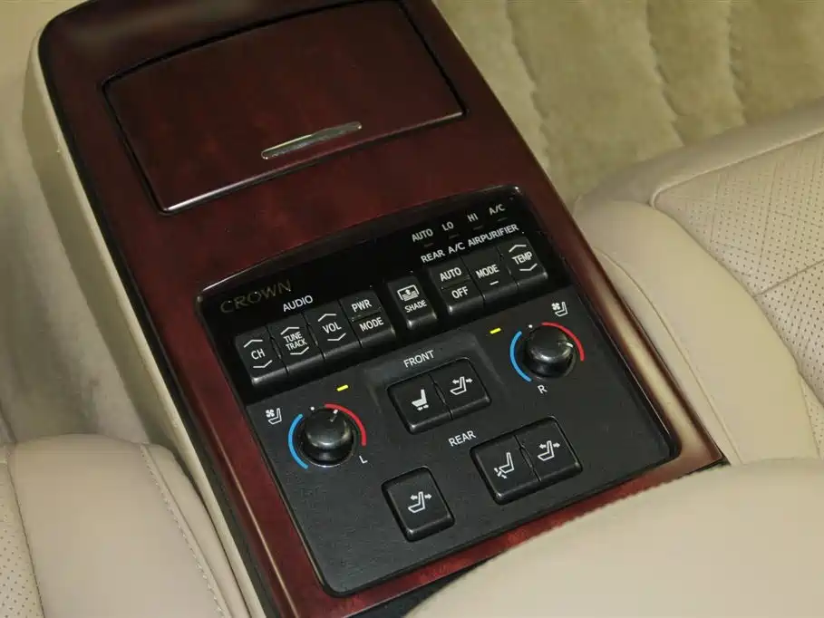 Toyota Crown — фотографии объявления, Фото 26
