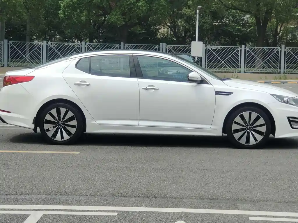 Kia K5 — миниатюра 6