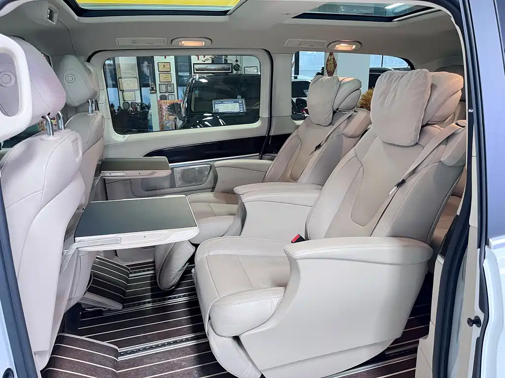 MERCEDES-BENZ V CLASS