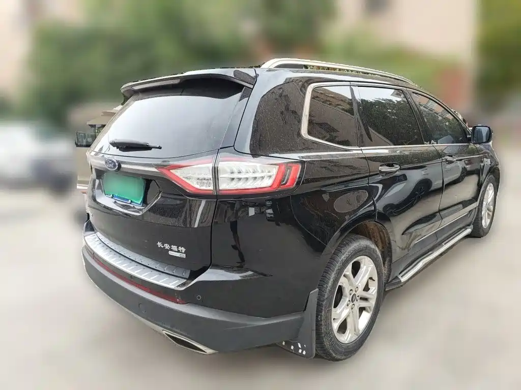 Ford Edge — миниатюра 4