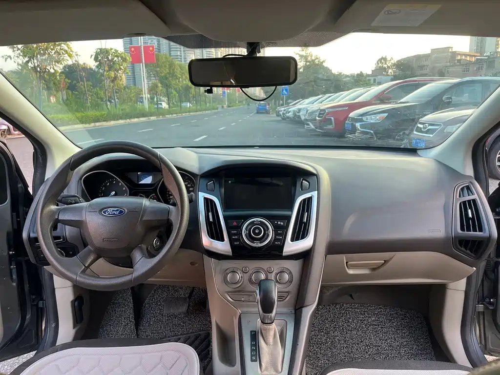 Ford Focus — миниатюра 6