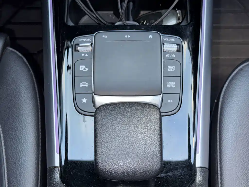 Mercedes-Benz EQA — миниатюра 9