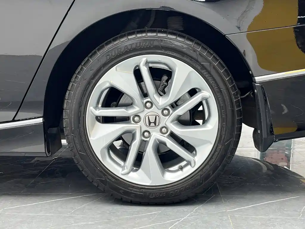 Honda Accord — миниатюра 24