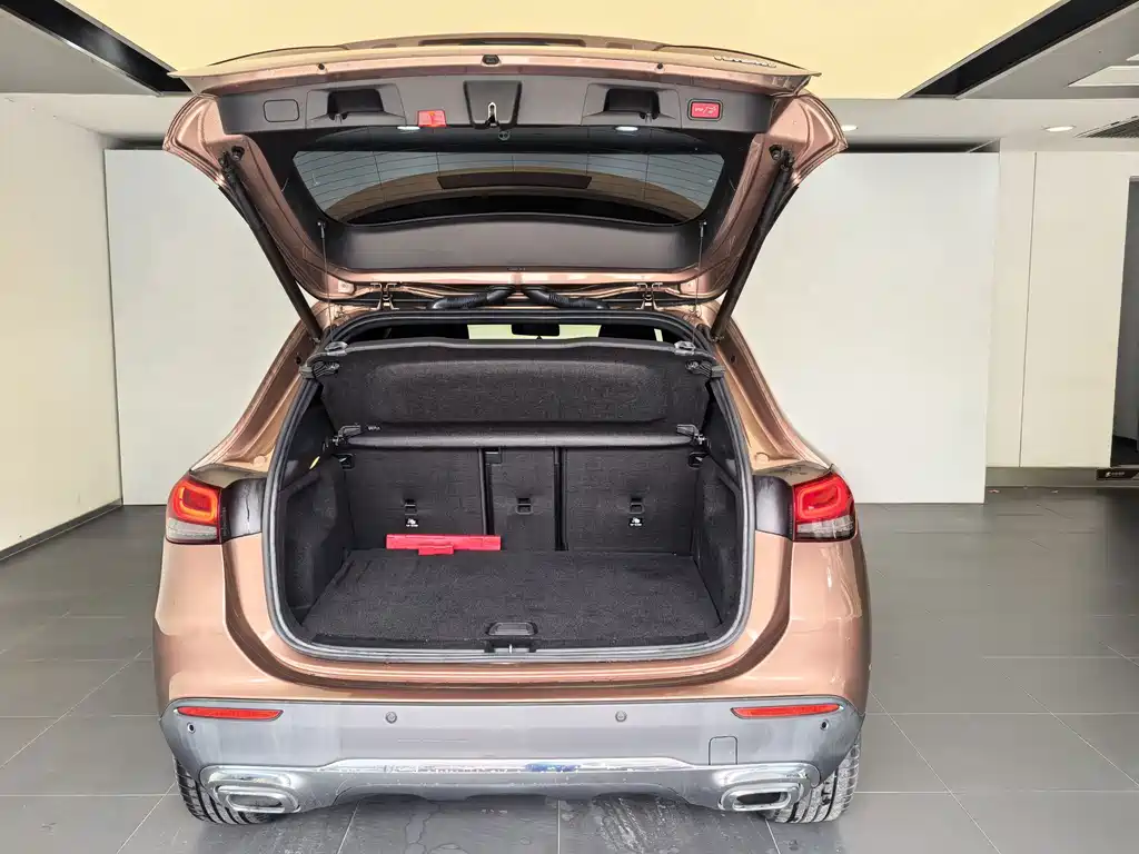 Mercedes-Benz GLA — миниатюра 9