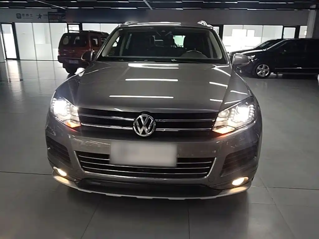 Volkswagen Touareg 2011 3.0TSI Luxury