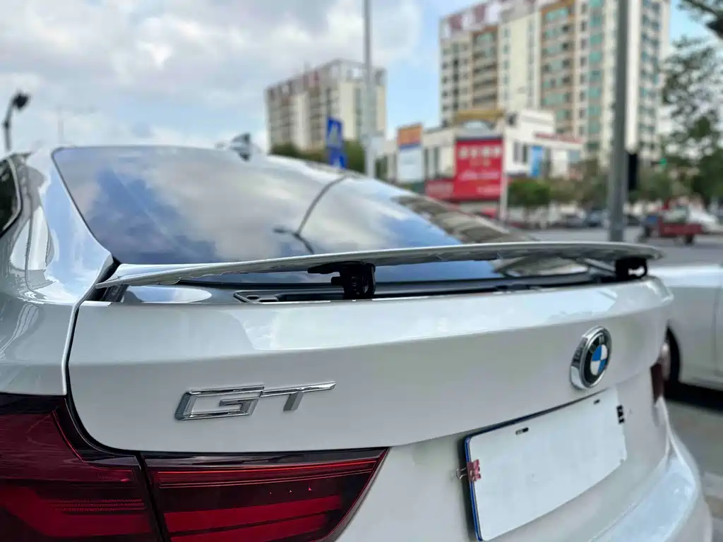 BMW 3 Series GT 3 GT 2019 320i M Sport