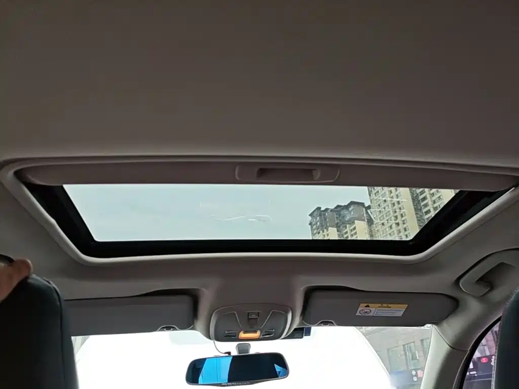 Peugeot 408 — миниатюра 18
