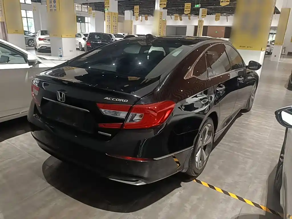 Honda Accord 2018 2.0L VI
