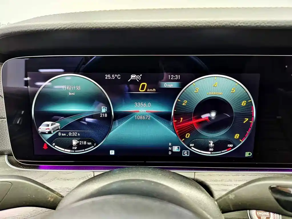 Mercedes-Benz E-Class — миниатюра 9