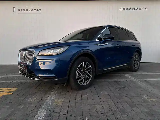 LINCOLN ADVENTURER 2022