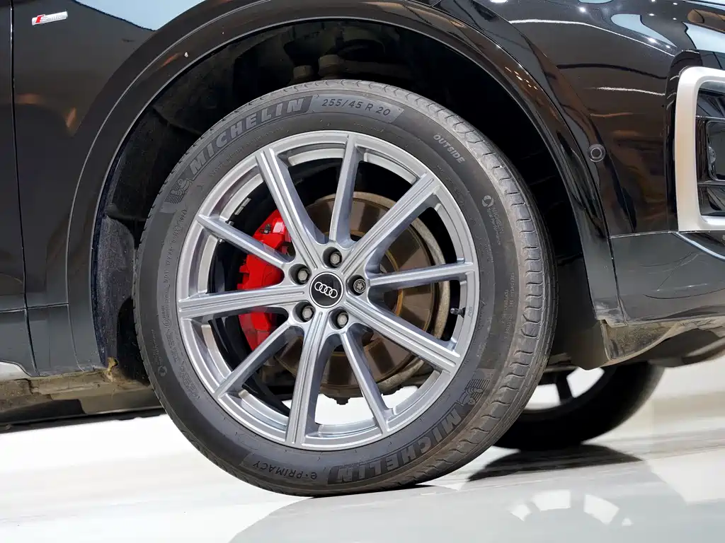 Audi Q5L 2022 40T Luxury