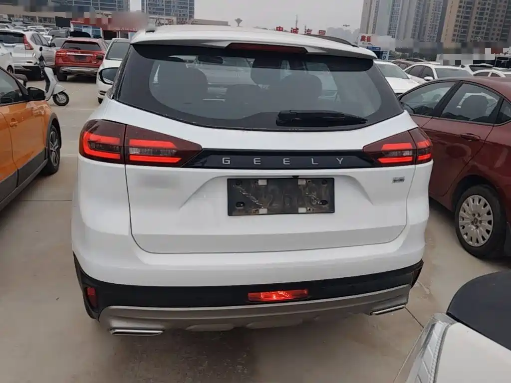 Geely Boyue — миниатюра 6
