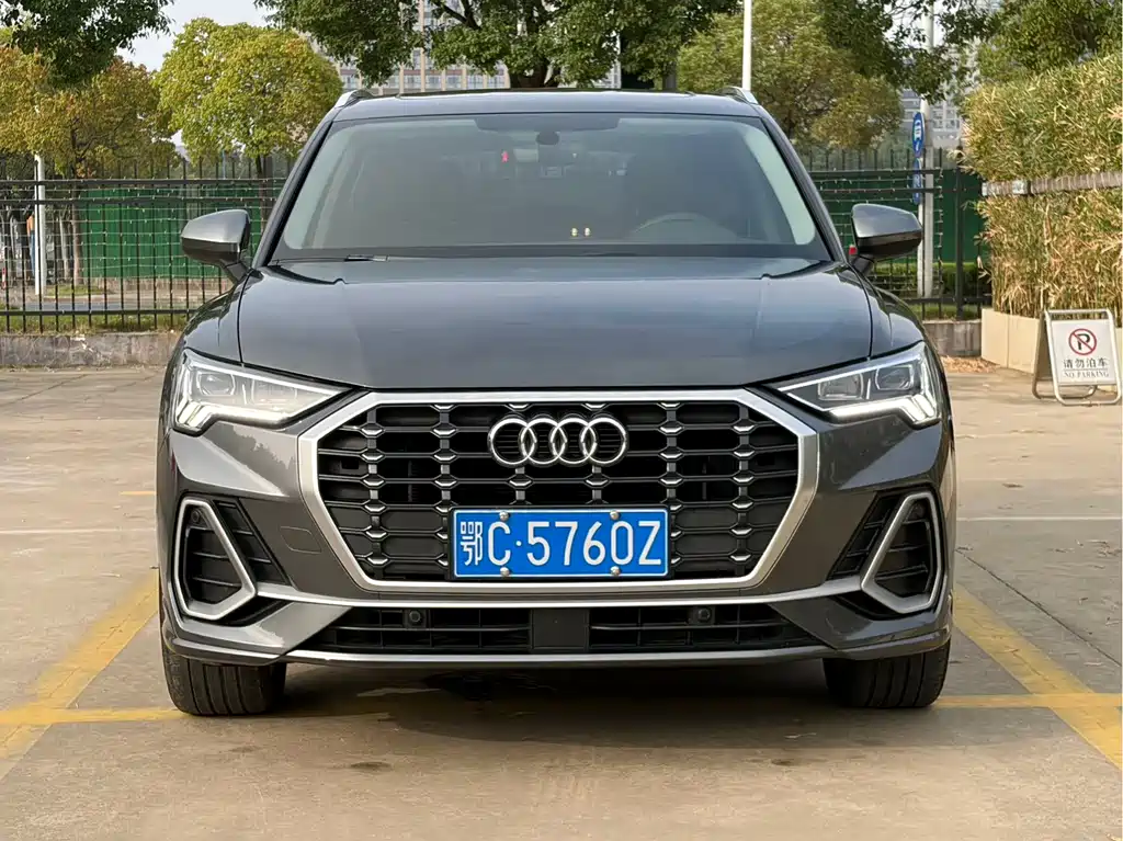 Audi Q3 2021 — фото 2