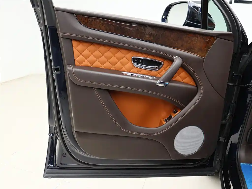 Bentley Bentayga 2018 4.0T V8