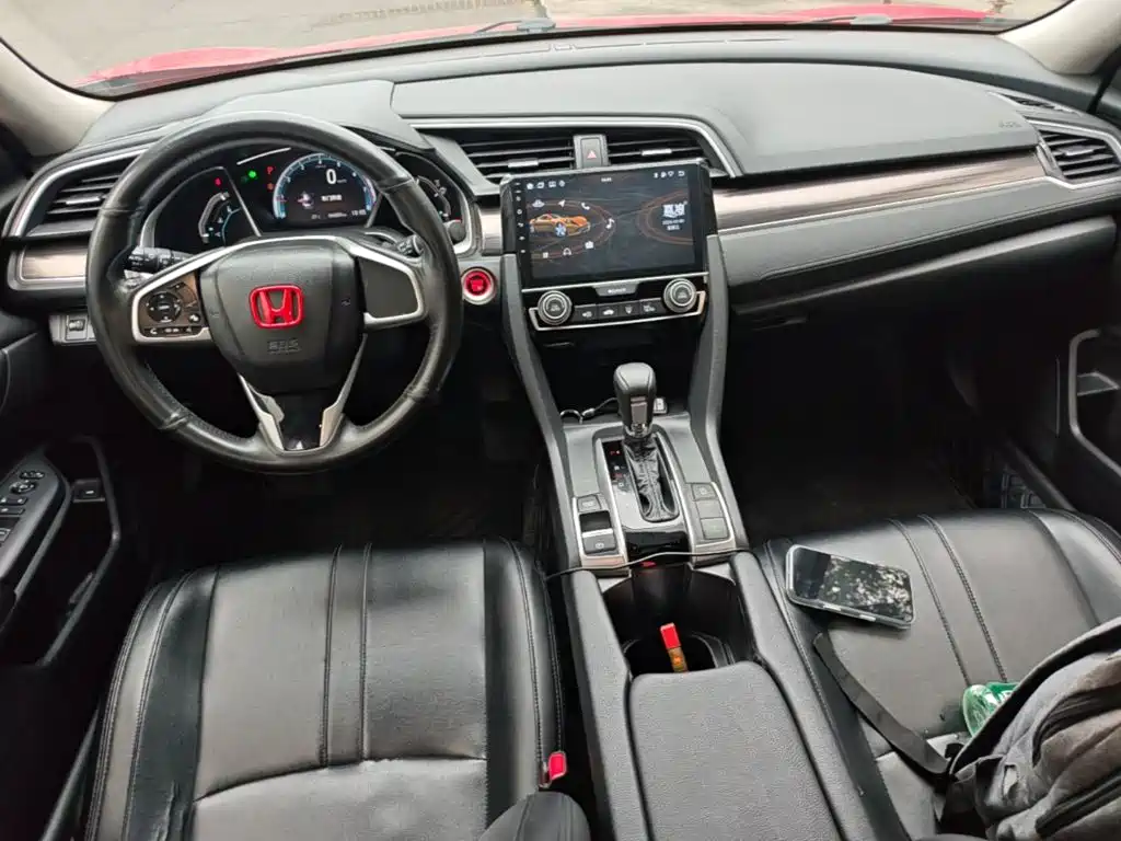 Honda Civic — миниатюра 10