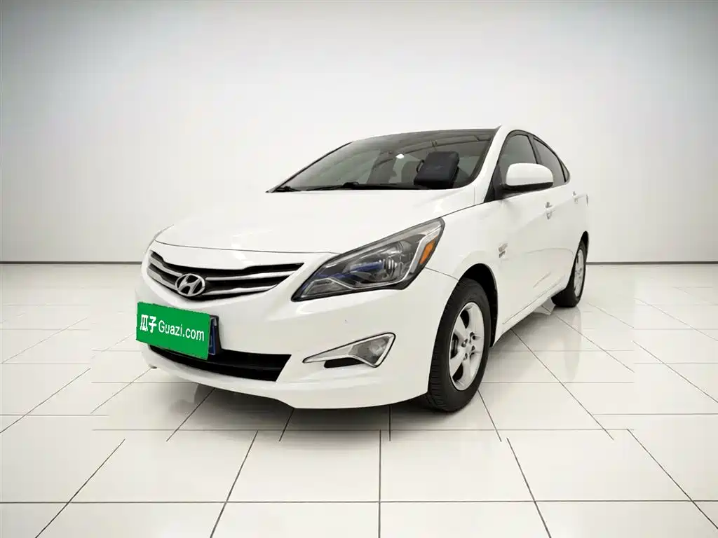 Hyundai Verna 2016