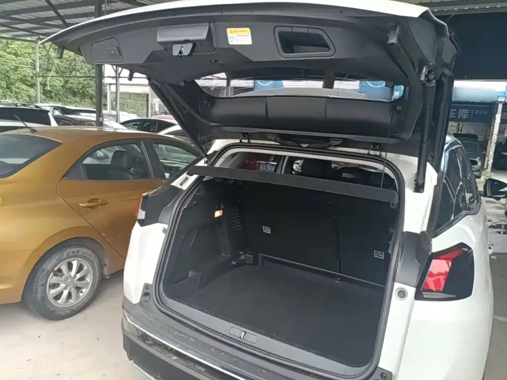 Peugeot 4008 — миниатюра 19