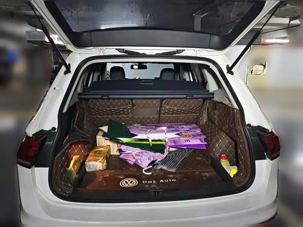Volkswagen Tiguan L — миниатюра 15