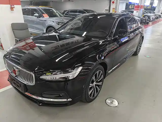 VOLVO  S90 2021