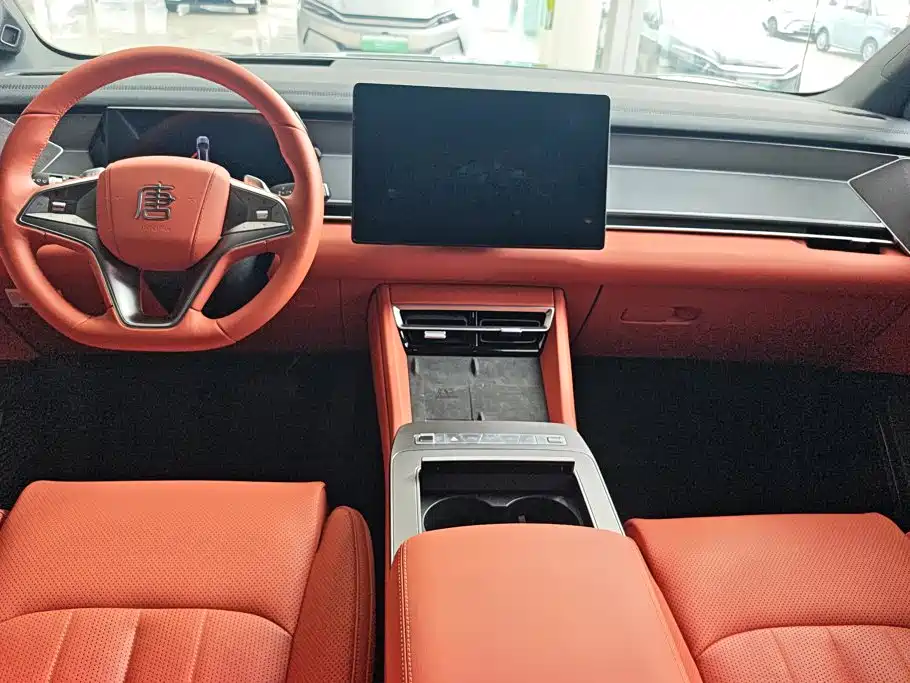 BYD Tang L — миниатюра 12