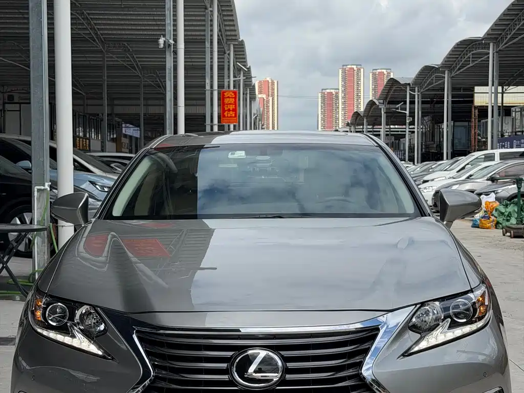 Lexus ES 2015 200 Elite