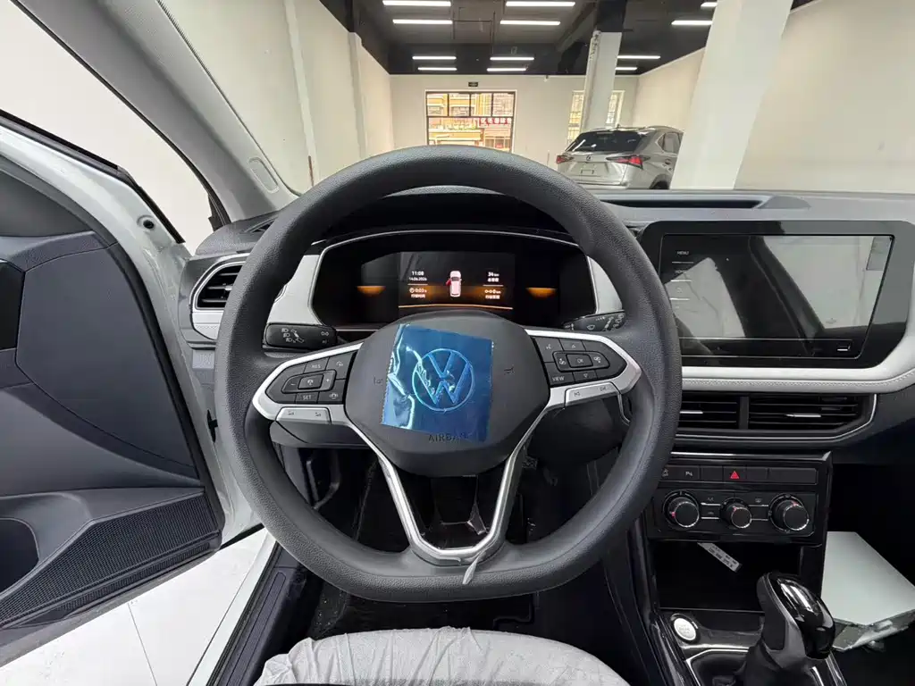 Volkswagen Tharu — миниатюра 13