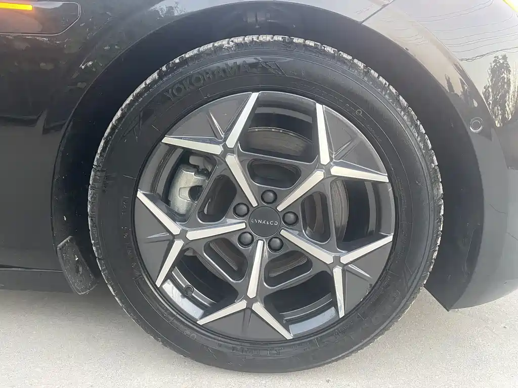 Lynk & Co Z10 — миниатюра 5