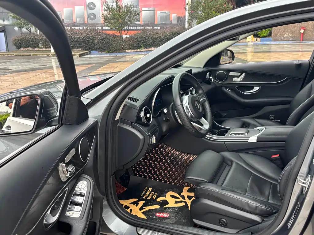 Mercedes-Benz C-Class — миниатюра 9