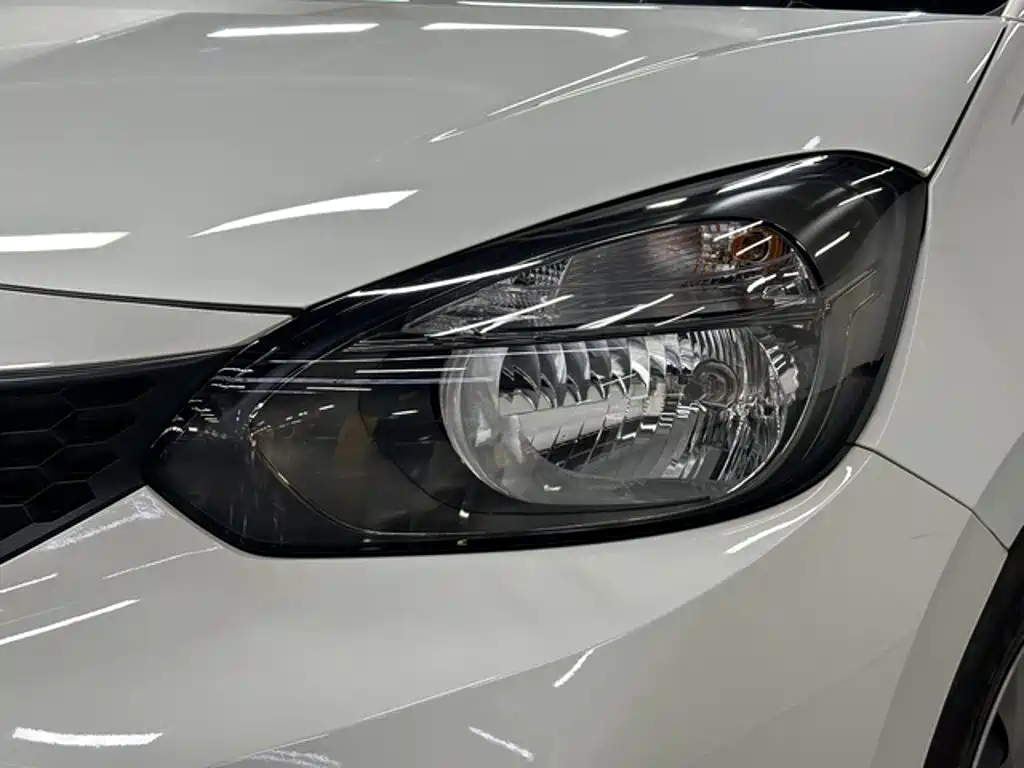Honda Fit — миниатюра 9