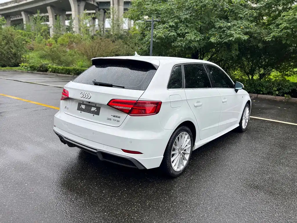 Audi A3 2018 30 Sportback 35 TFSI Fashion