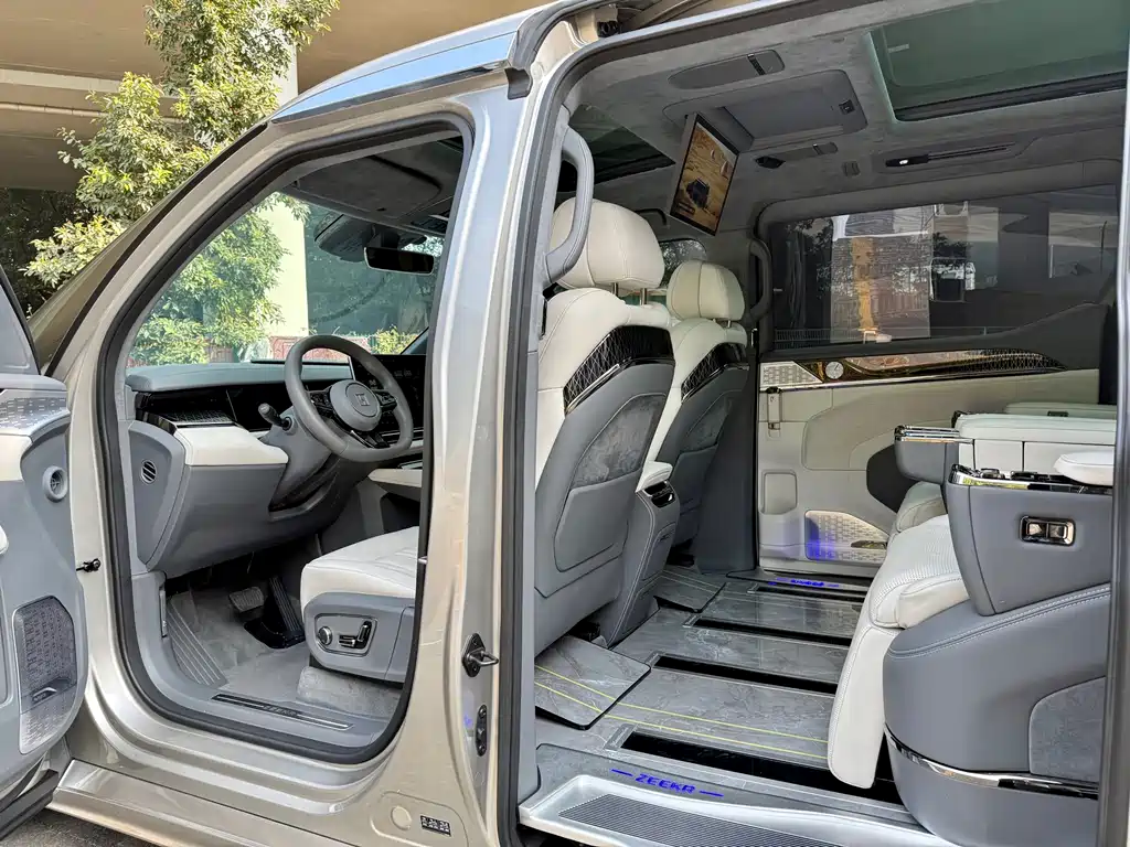 ZEEKR EXTREME KRYPTON 009