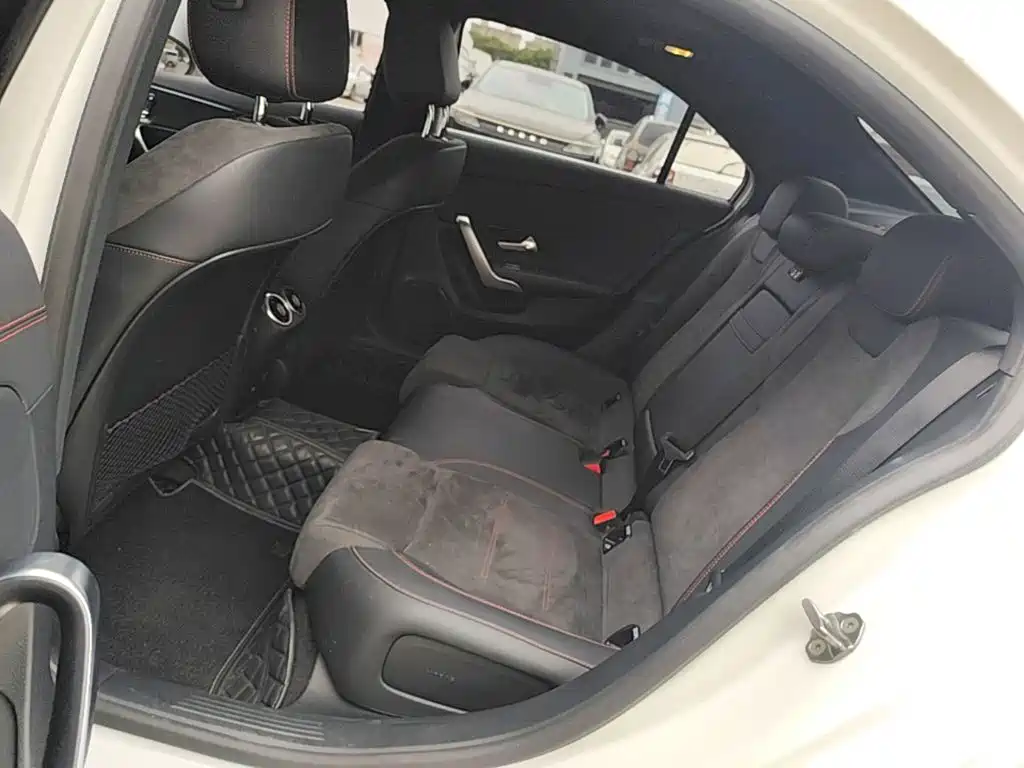 Mercedes-Benz A-Class — миниатюра 17