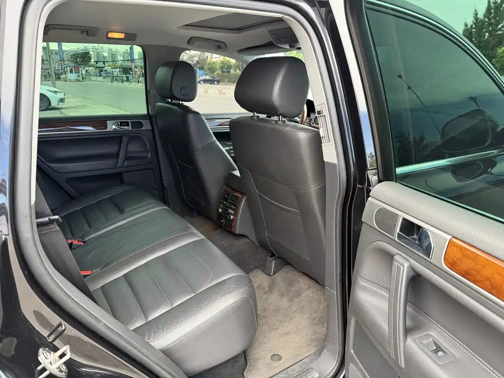 Volkswagen Touareg — миниатюра 13