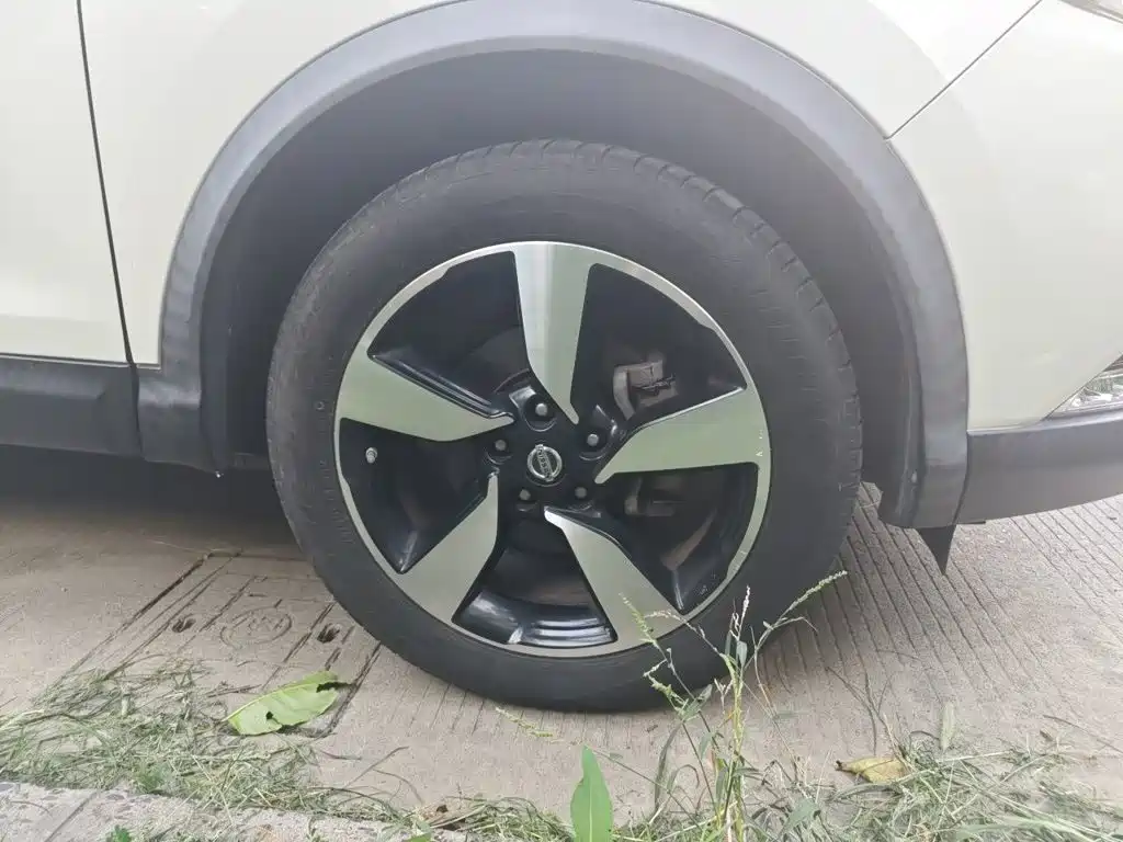 Nissan Qashqai — миниатюра 25