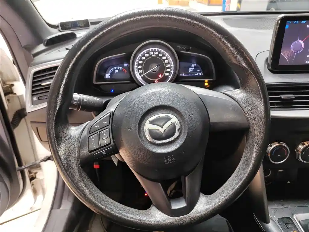 MAZDA CX 4