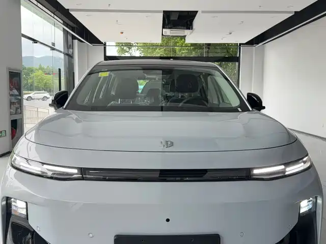 Leapmotor B10