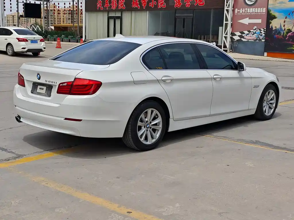 BMW 5 Series 5 2012 523Li Lead