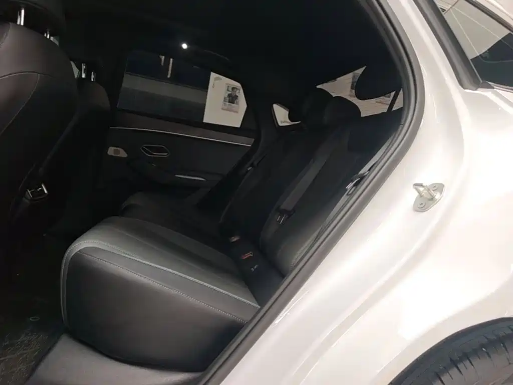 BYD Qin L — миниатюра 17