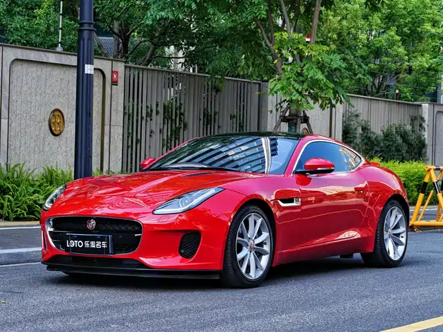 Jaguar F-TYPE