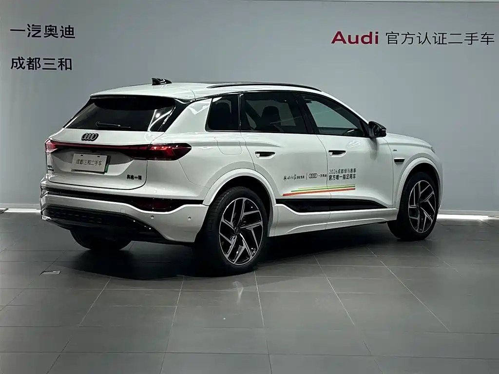 Audi Q6L e-tron — миниатюра 4