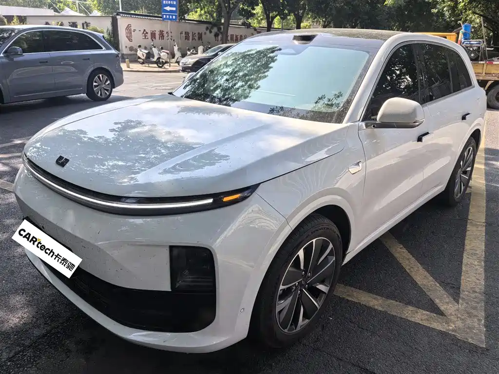 Li Auto L6