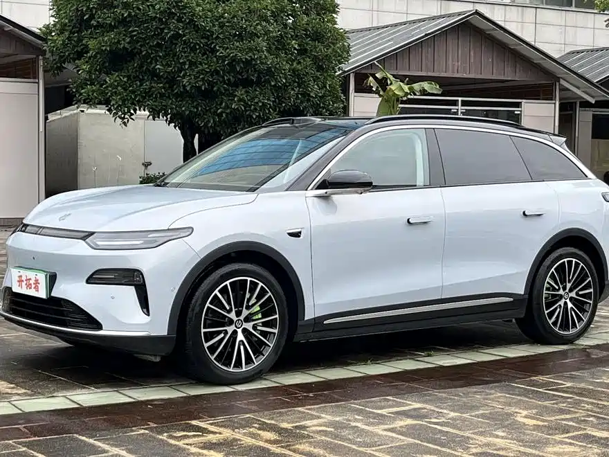 Leapmotor C11